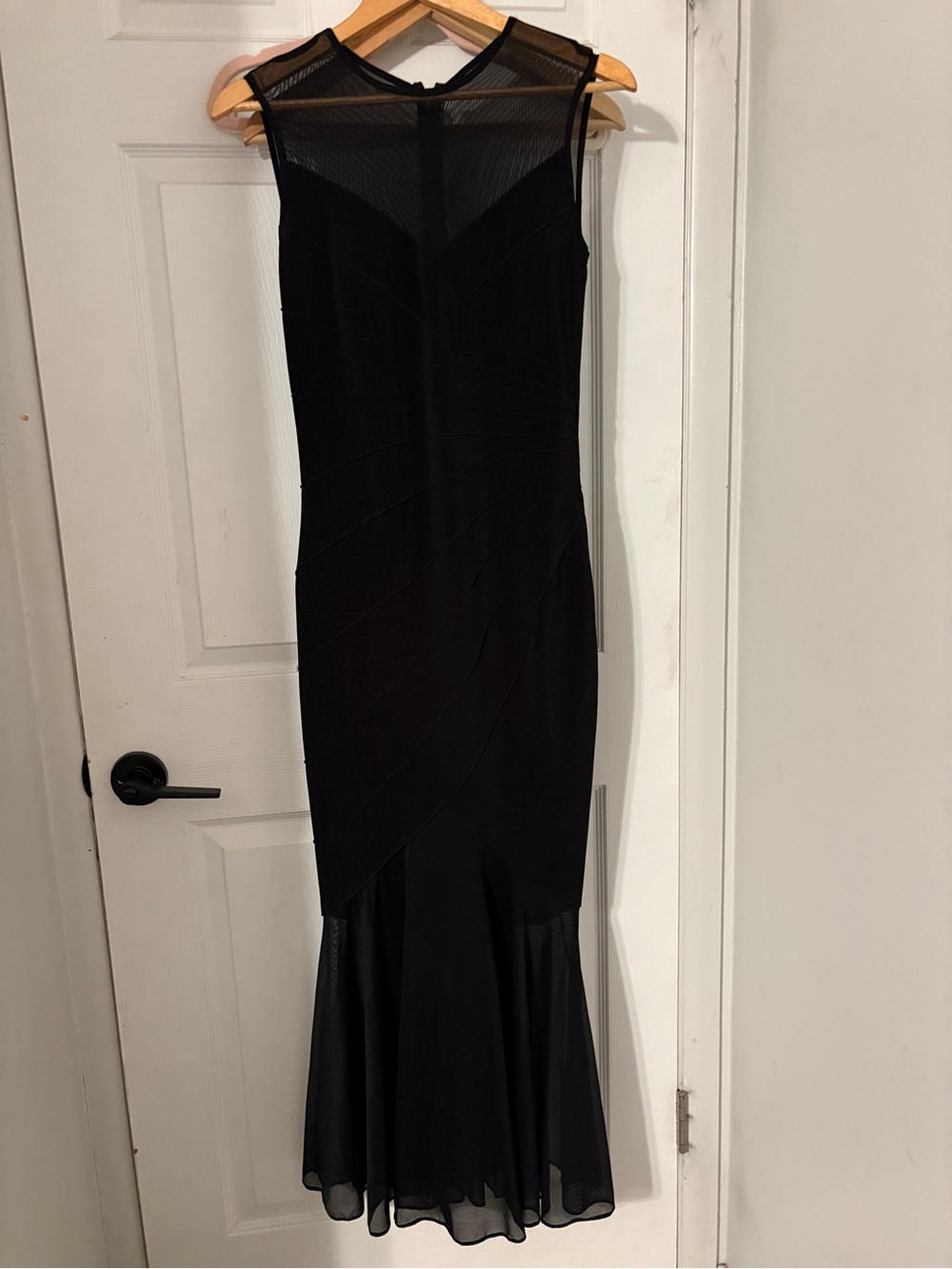 Elegant Black Sleeveless Sheer Yoke Mermaid Dress